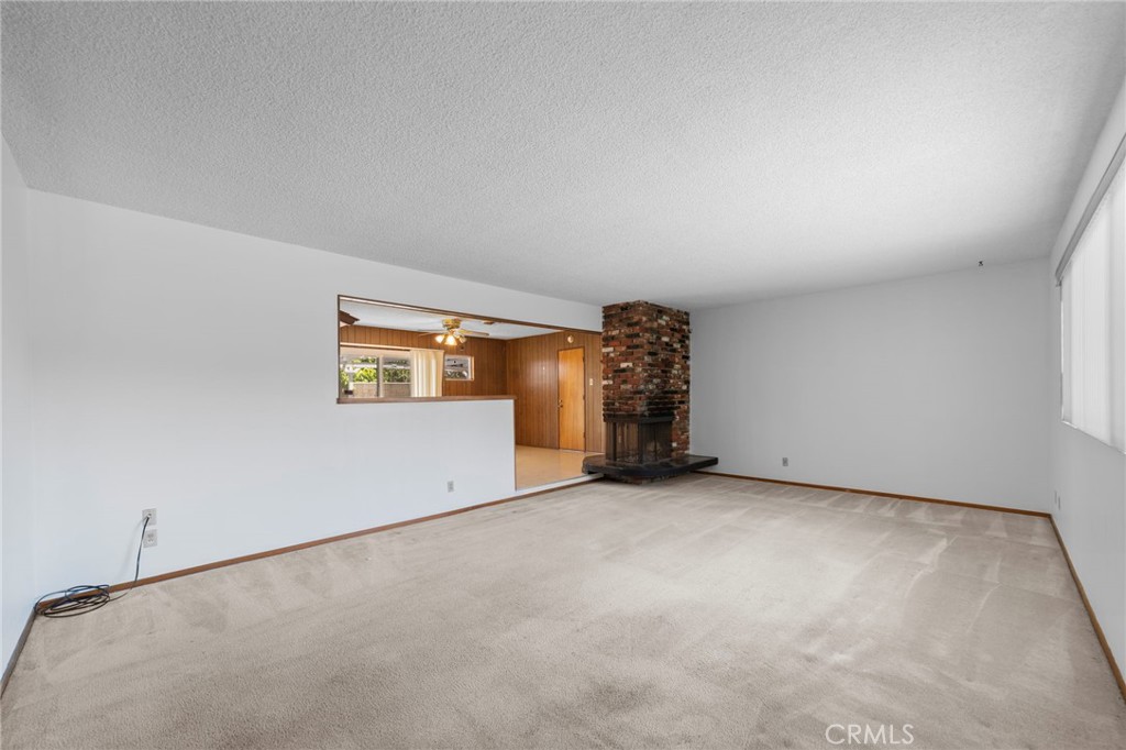 9066 E Fairview Avenue