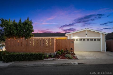 Photo of 3197 Wayne Ln Ln, San Diego, CA 92117 (MLS # 260010112SD)