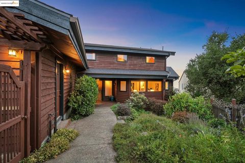 Photo of 1534 Campus DR Dr, Berkeley, CA 94708 (MLS # 41111181) Photo of 1534 Campus DR Dr, Berkeley, CA 94708 (MLS # 41111181)