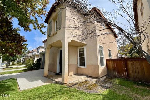 Photo of 818 Navigator Way, Oxnard, CA 93035 (MLS # V1-32529) Photo of 818 Navigator Way, Oxnard, CA 93035 (MLS # V1-32529)