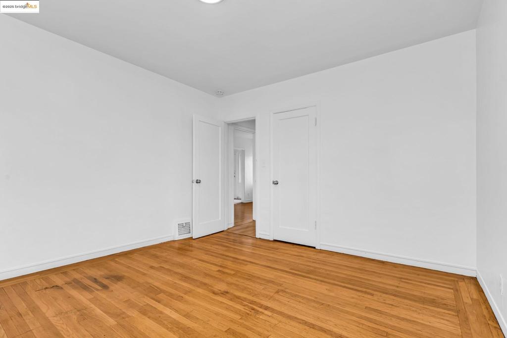 MAXWELL PARK - Residential Income