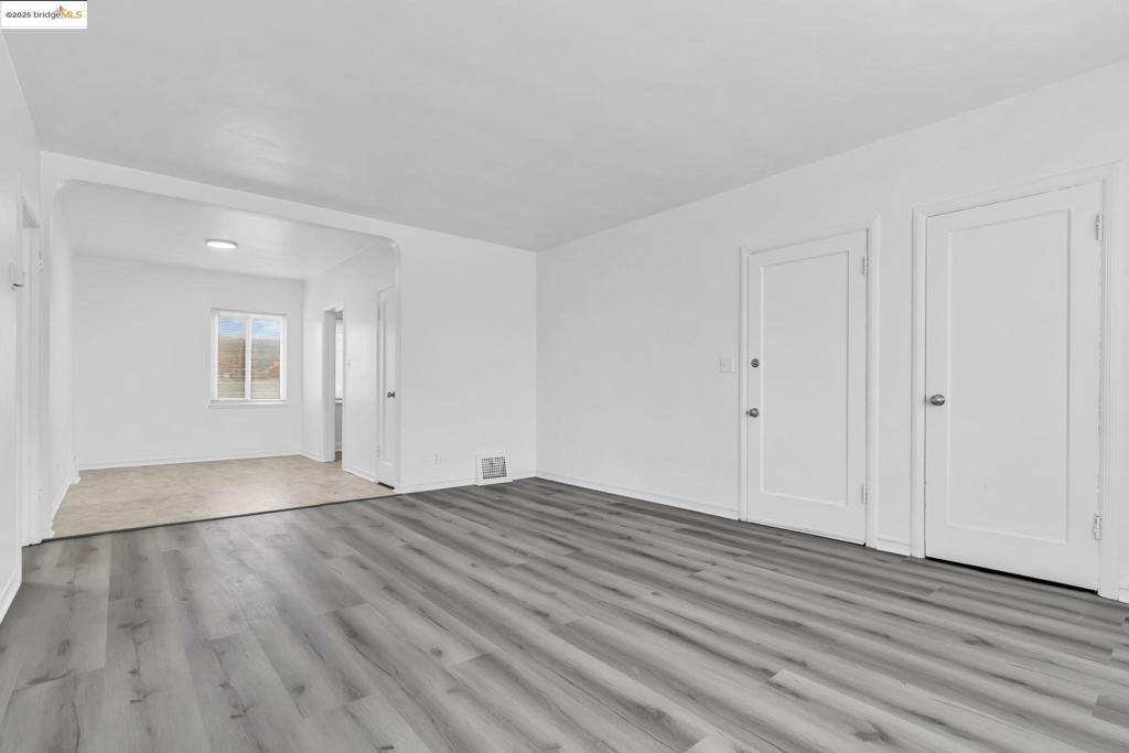 MAXWELL PARK - Residential Income