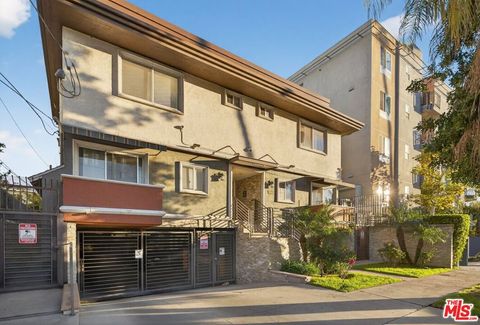 Photo of 11063 Cumpston Street #102, North Hollywood, CA 91601 (MLS # 26647537)