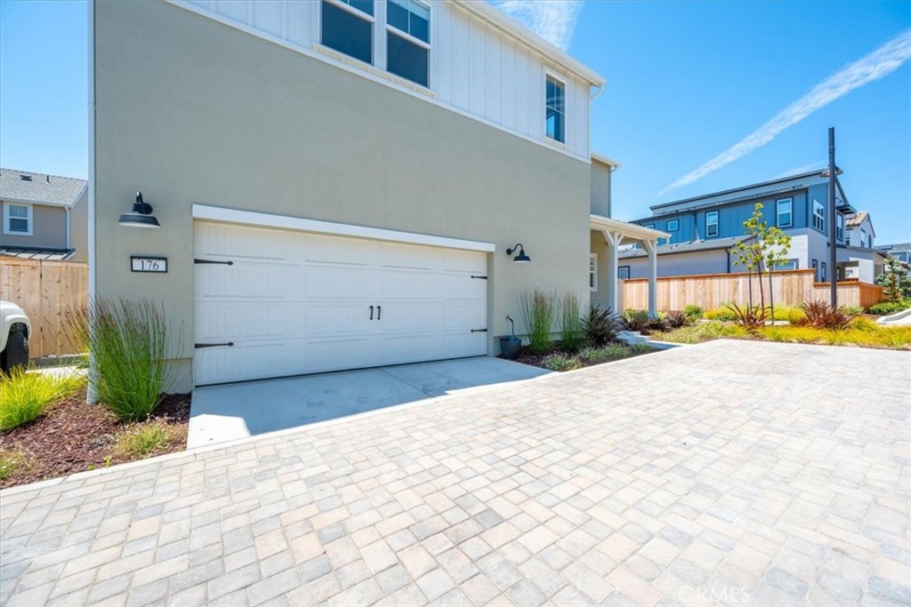 176 Tango Way