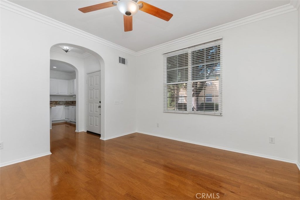 60 Avondale