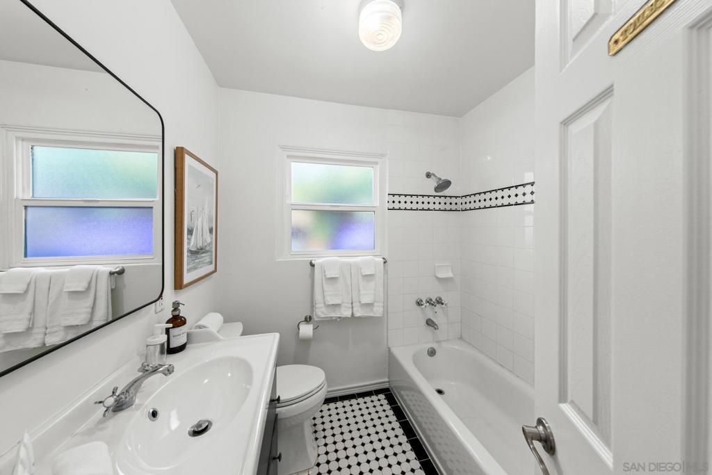 Pacific Beach - Residential Lease