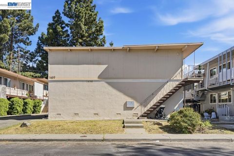 Photo of 1486 Marclair Dr, Concord, CA 94521 (MLS # 41132420)