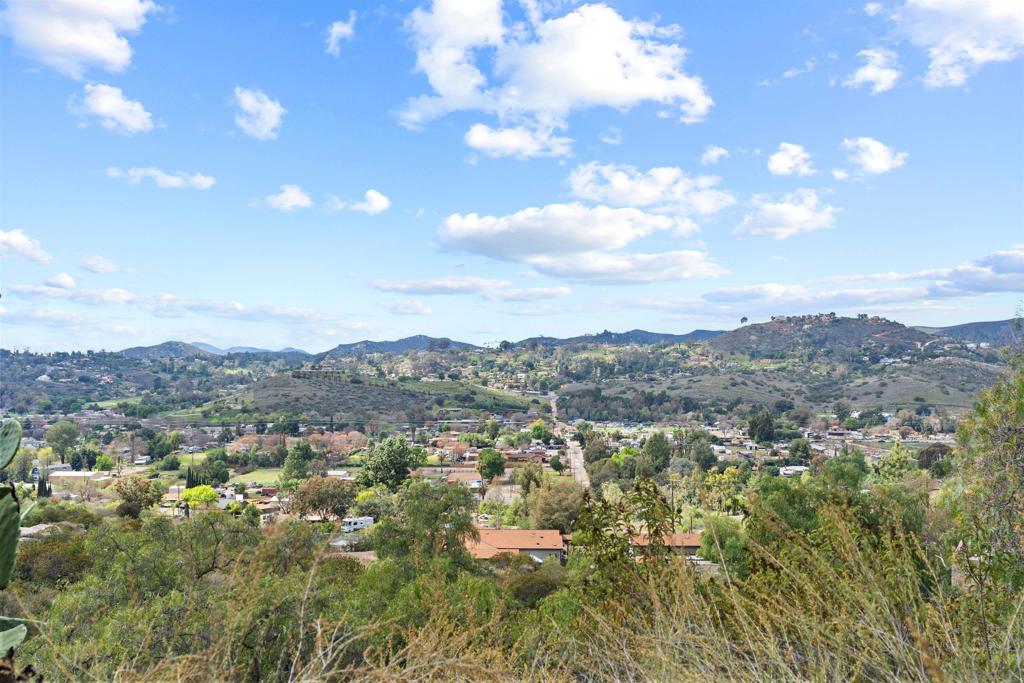 11751 Rocky Lane