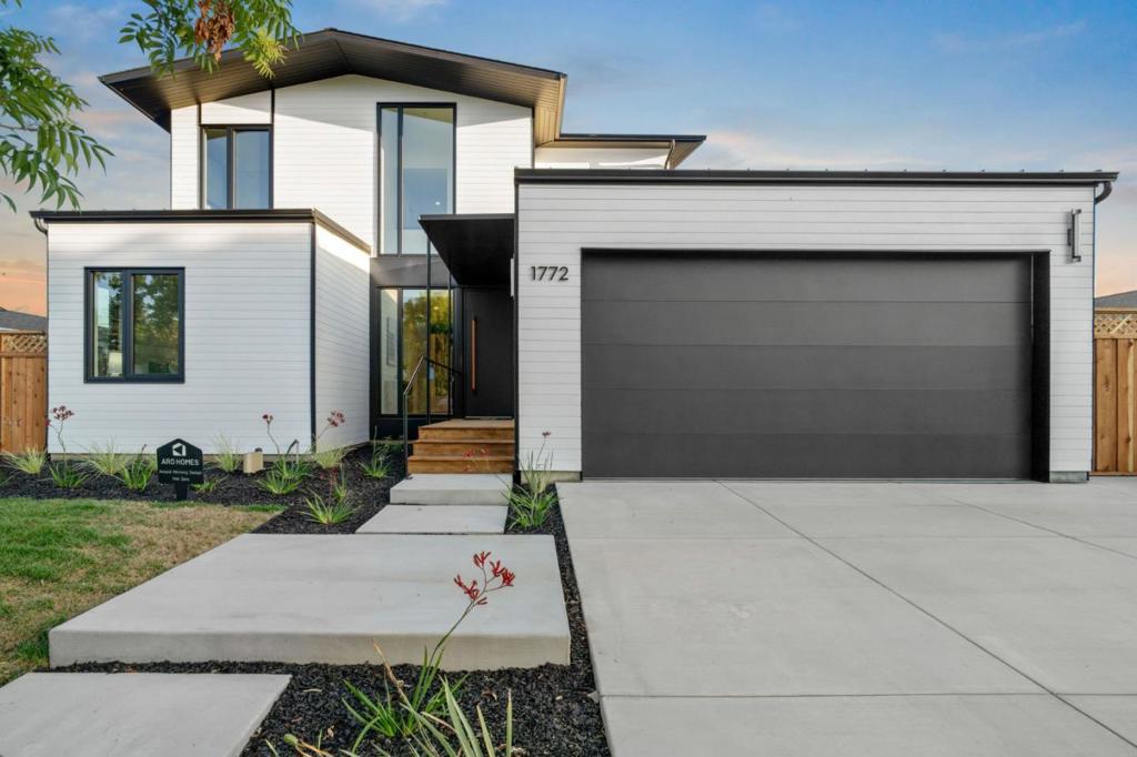 Properties 1 1772 Conrad Avenue
