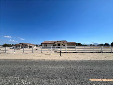 Photo of 9726 East Avenue Q12 Ave, Littlerock, CA 93543 (MLS # SR25182365)