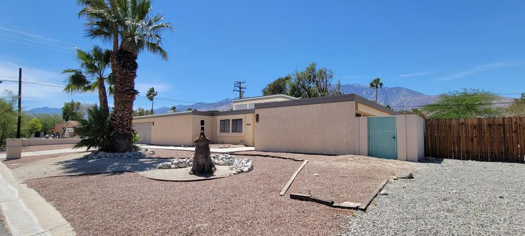 2625 N Cypress Road
