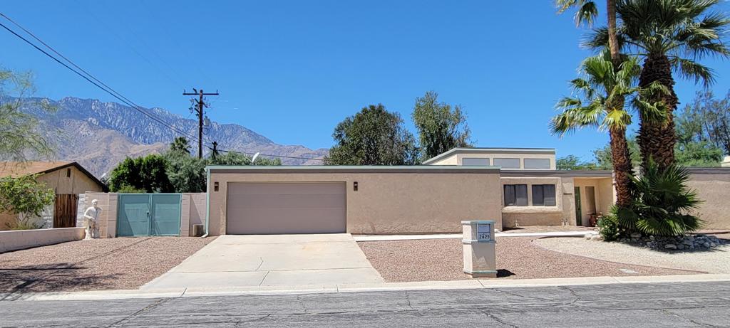 2625 N Cypress Road