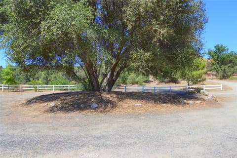 Tiny photo for 46316 Eastwood DR S, Oakhurst, CA 93644 (MLS # MP26157990)