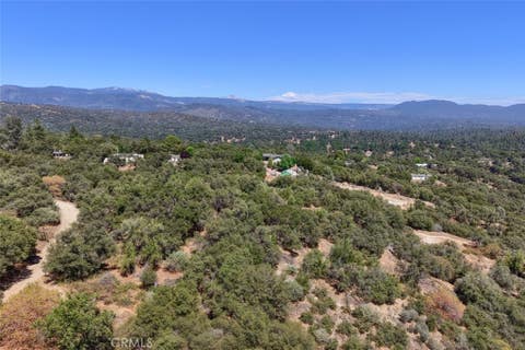 Tiny photo for 46316 Eastwood DR S, Oakhurst, CA 93644 (MLS # MP26157990)