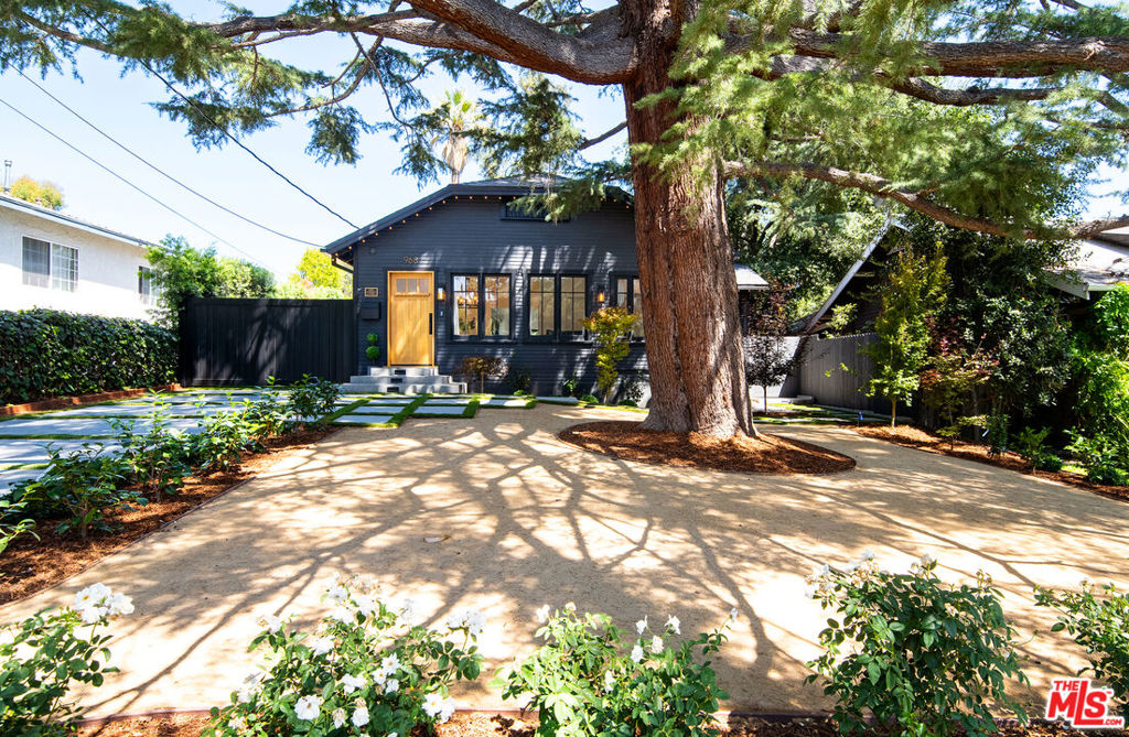 968 Palm Terrace