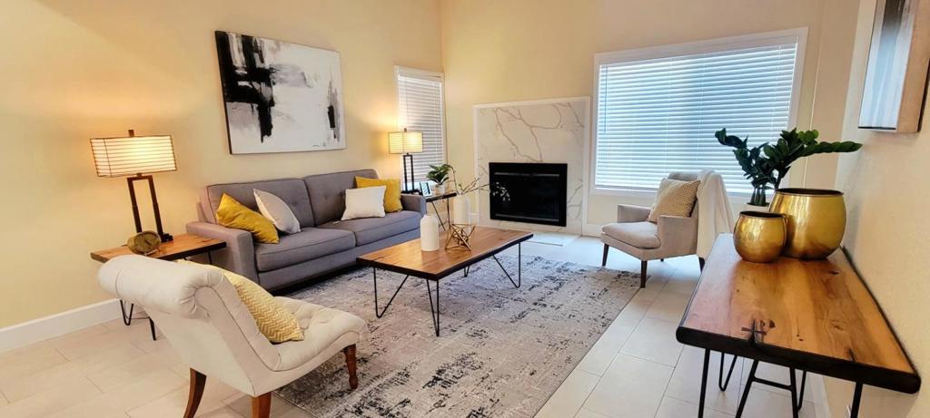 1146 Rosebriar Way