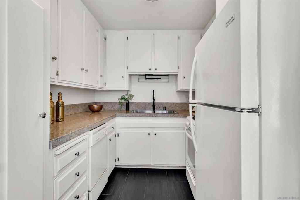 4020 Mississippi St 7