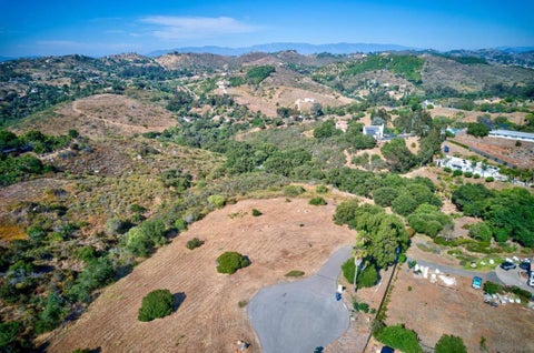 Photo of Fairview Dr, Vista, CA 92084 (MLS # 260022717SD)
