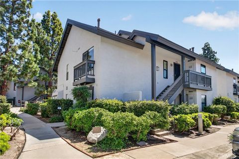 Photo of 60 Orange Blossom, Irvine, CA 92618 (MLS # OC26088733)