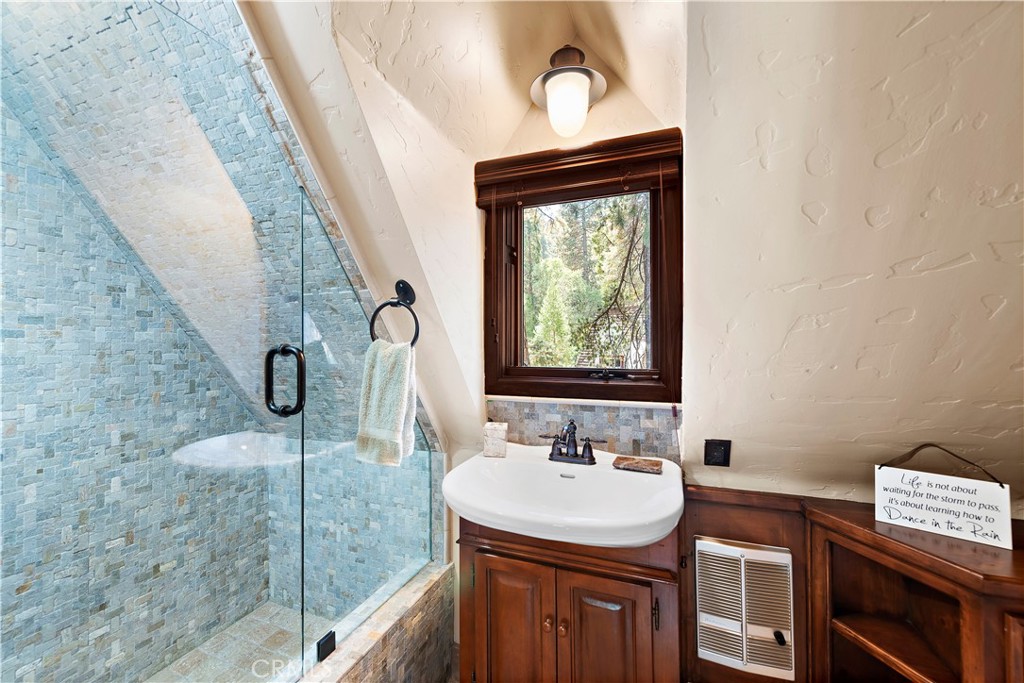 Arrowhead Woods (AWHW) - Residential Lease