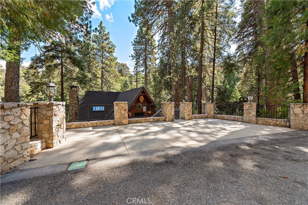 Arrowhead Woods (AWHW) - Residential Lease