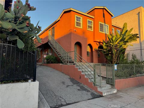 Photo of 149 N Alexandria AVE, Los Angeles, CA 90004 (MLS # AR26176675)
