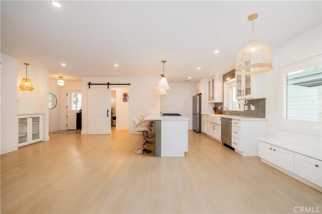 2241 Oakland Drive