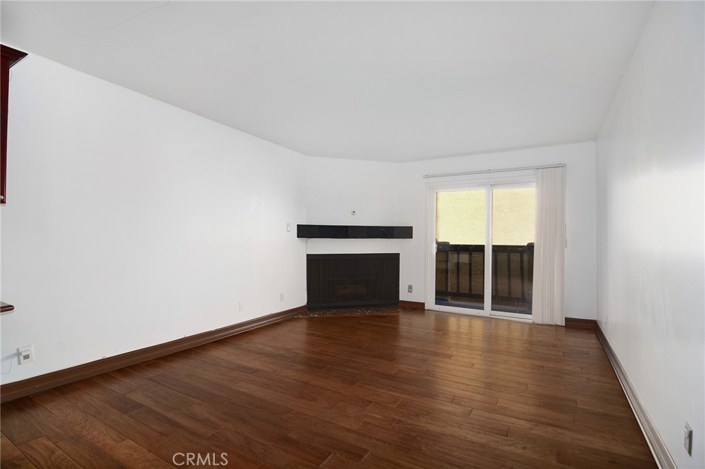 355 S Madison Avenue 310