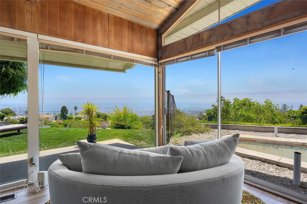 3111 Deluna Drive