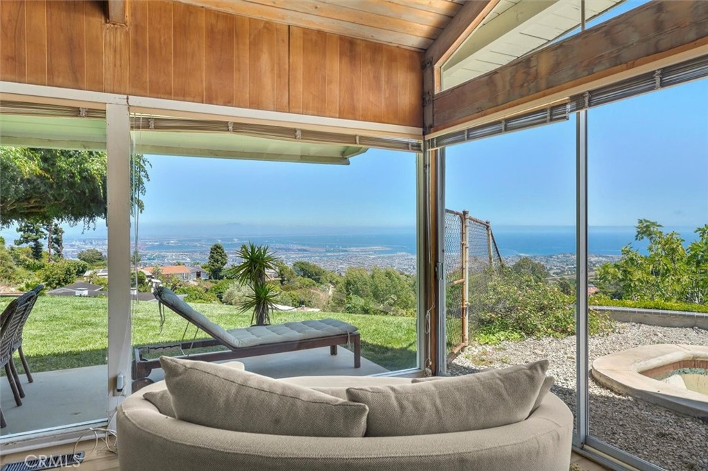 3111 Deluna Drive