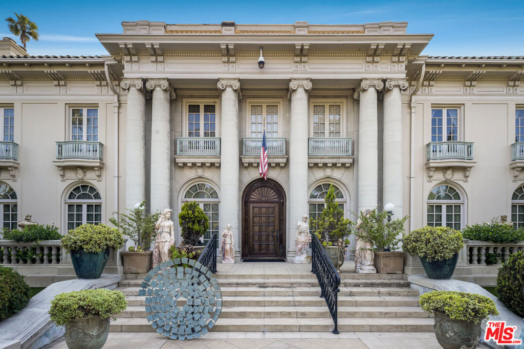 455 Lorraine Boulevard
