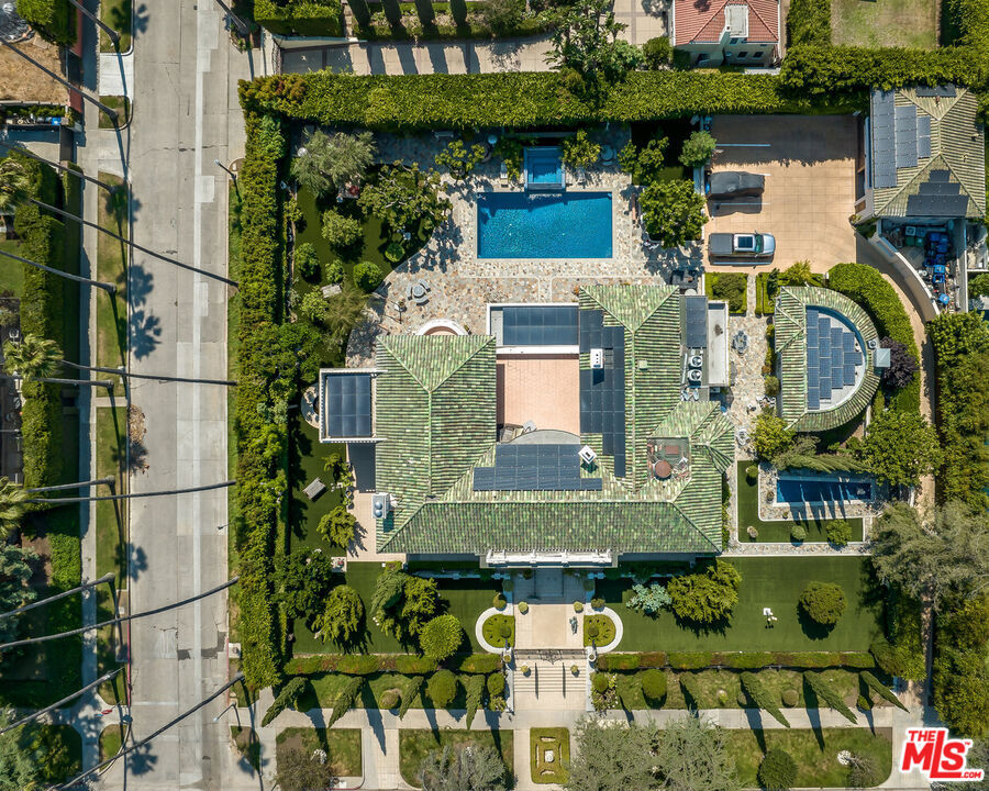 455 Lorraine Boulevard