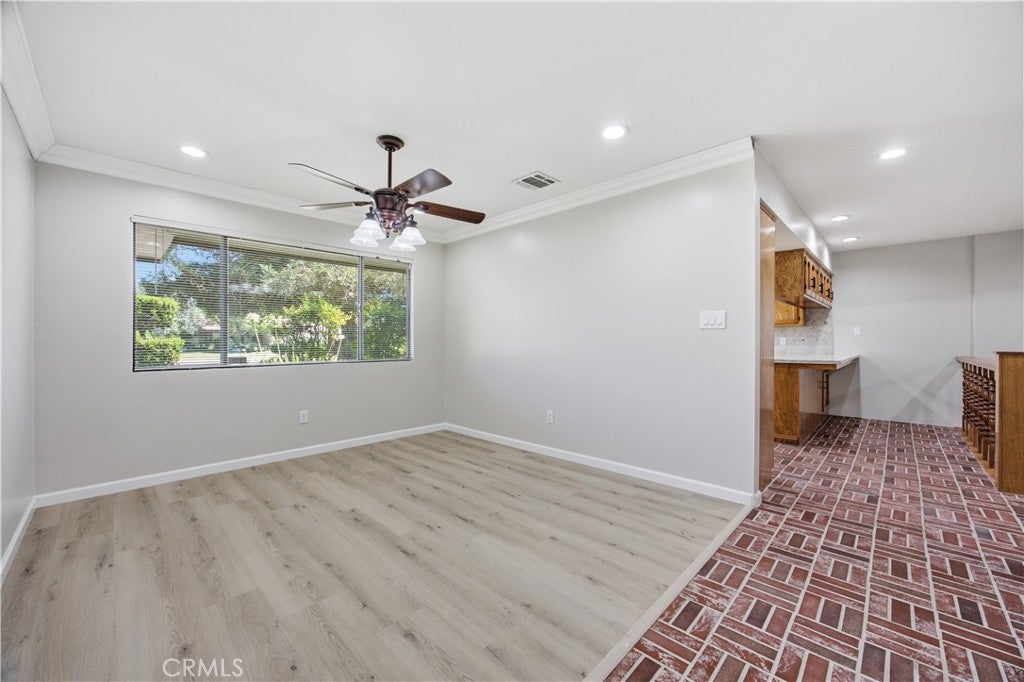 11701 Palm