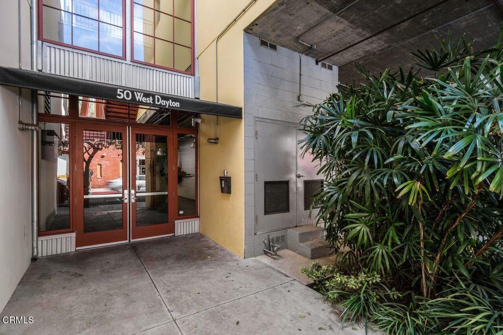 50 W Dayton Street 209