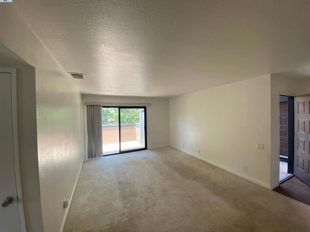 178 Hackamore Cmn