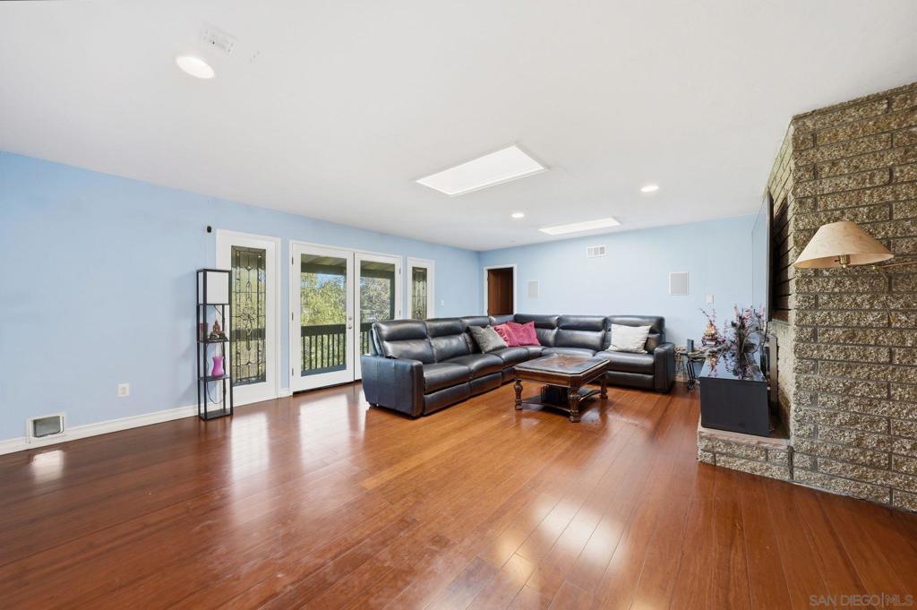 La Mesa - Residential