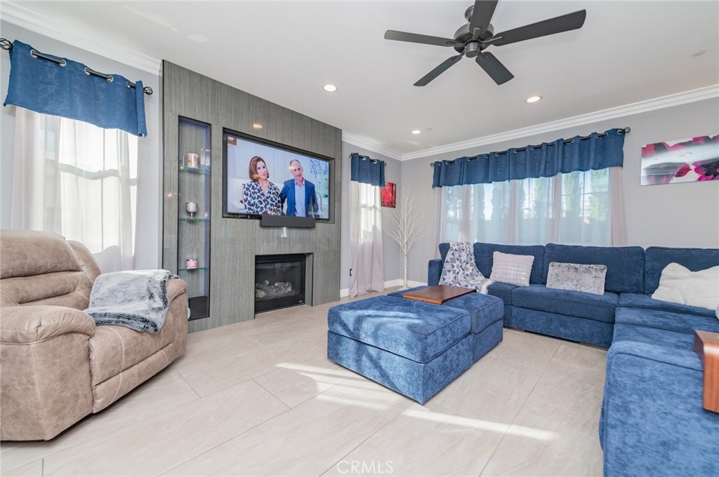 10121 1/5 Washington Street