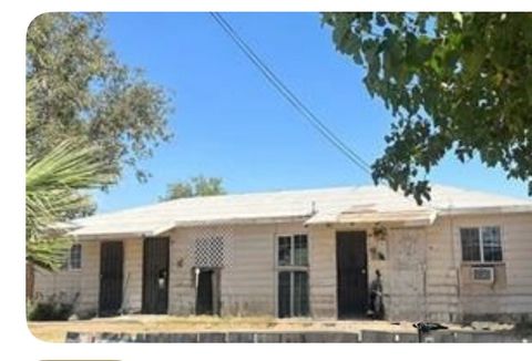 Photo of 909 W. Barnard St, Blythe, CA 92225 (MLS # OC26008399)