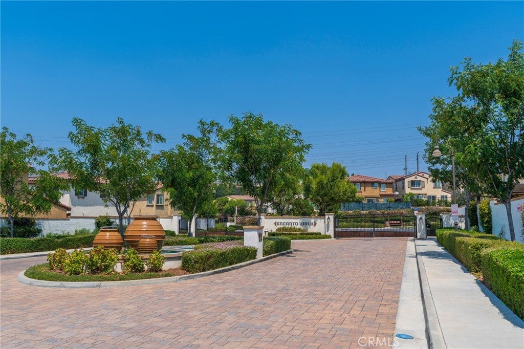 105 Encanto Lane