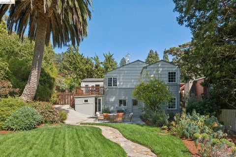 Photo of 200 Fairlawn Dr, Berkeley, CA 94708 (MLS # 41144578)
