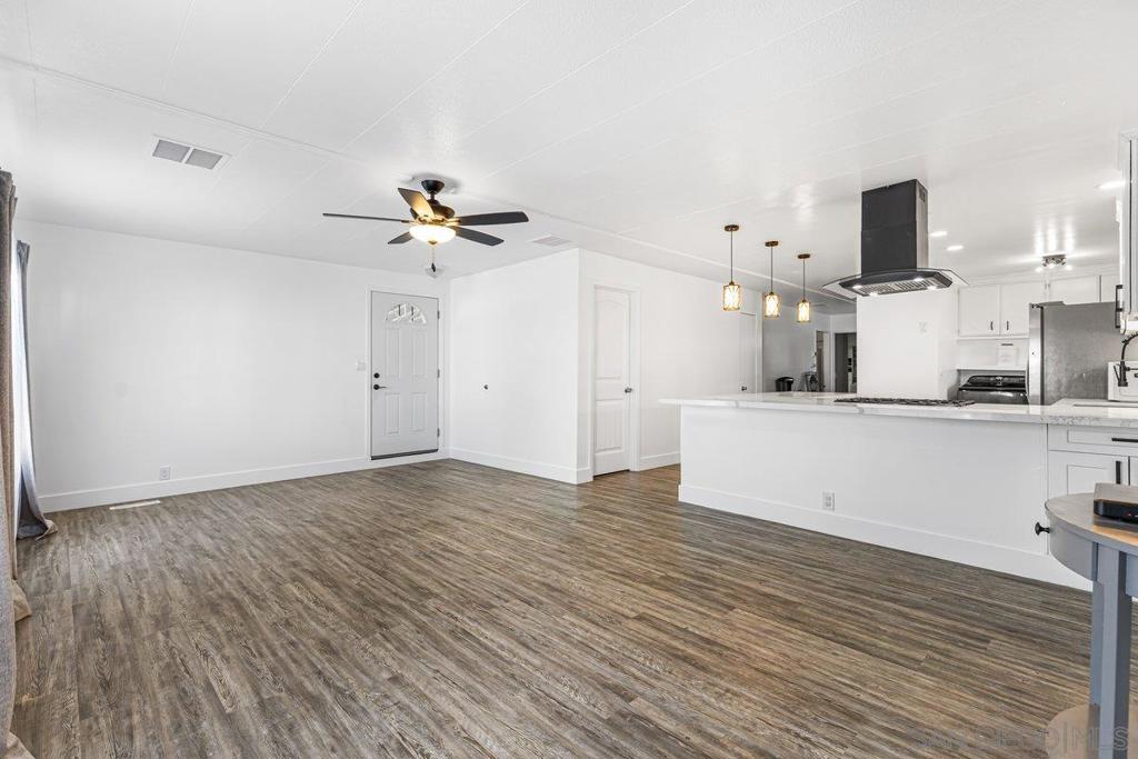 10767 Jamacha Blvd. 168