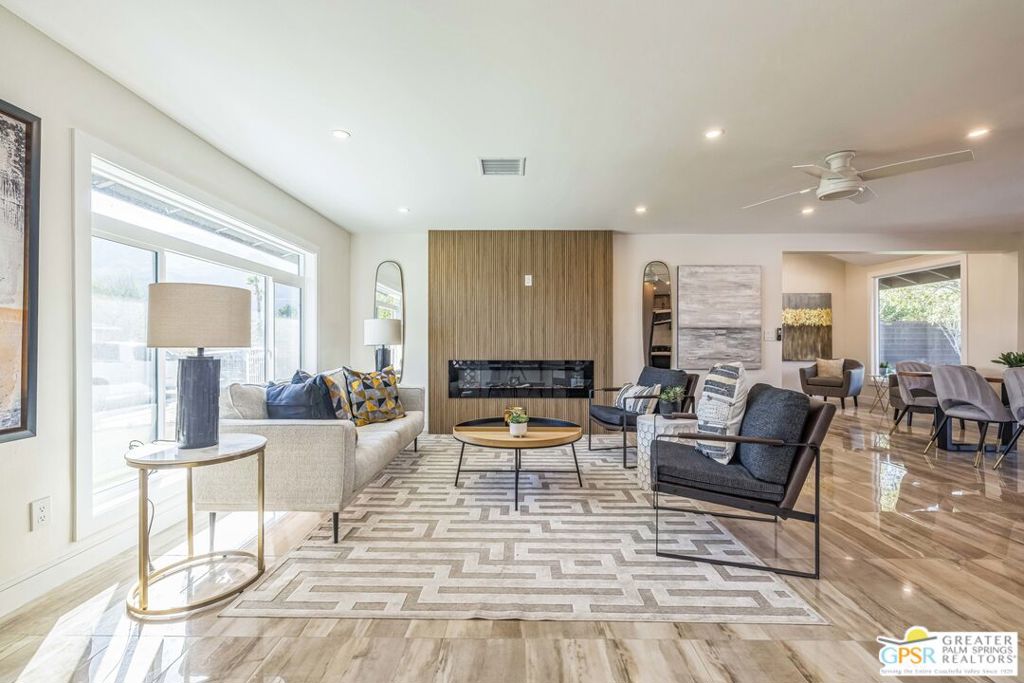 372 E Molino Road