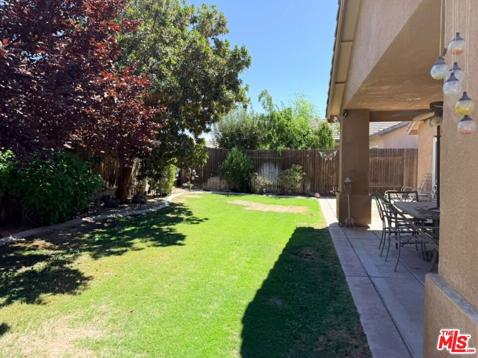5116 Silver Clover Avenue