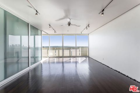 Photo of 8787 Shoreham Drive #610, West Hollywood, CA 90069 (MLS # 26644941)