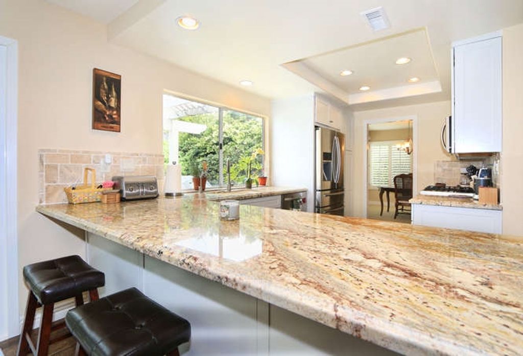 listing image 130726440969183881267