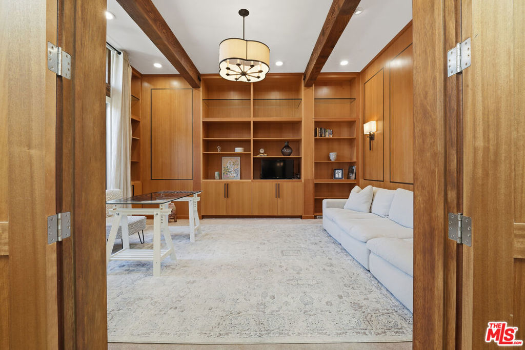 17424 Cumpston Street