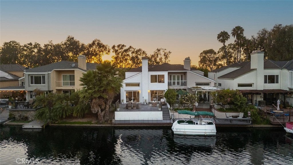 22627 Lakeside Lane