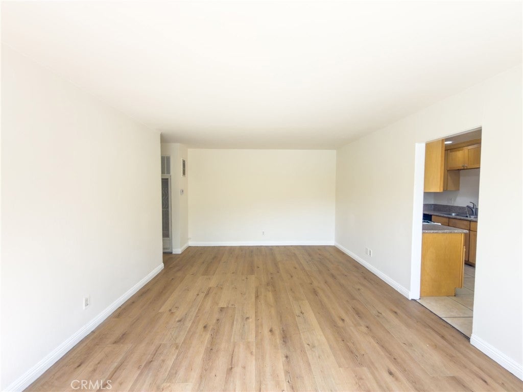 3030 Vineland 3