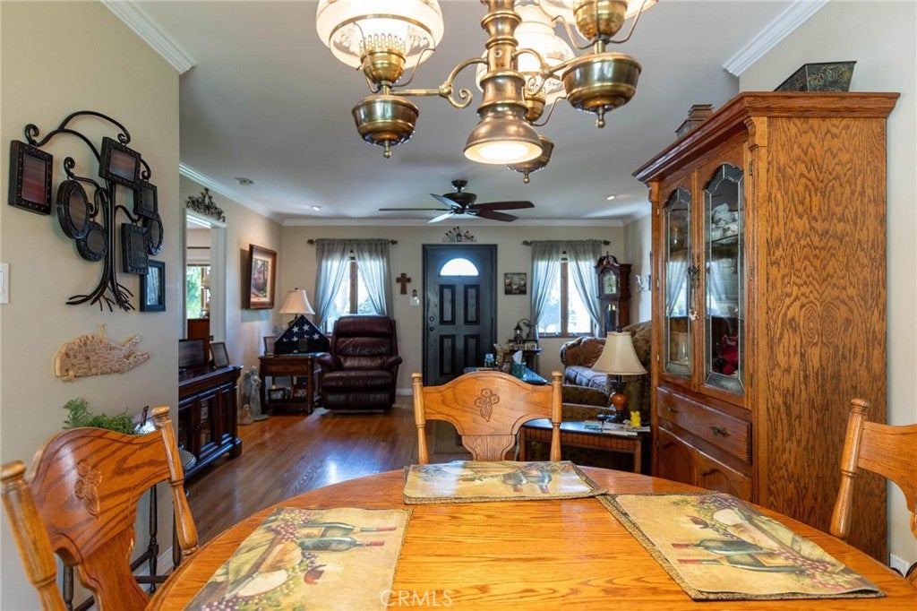 10325 Brookshire