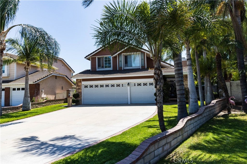 13798 Live Oak